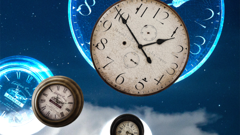 imagem de capa blog com três relógios analógicos representando a redução da jornada de trabalho